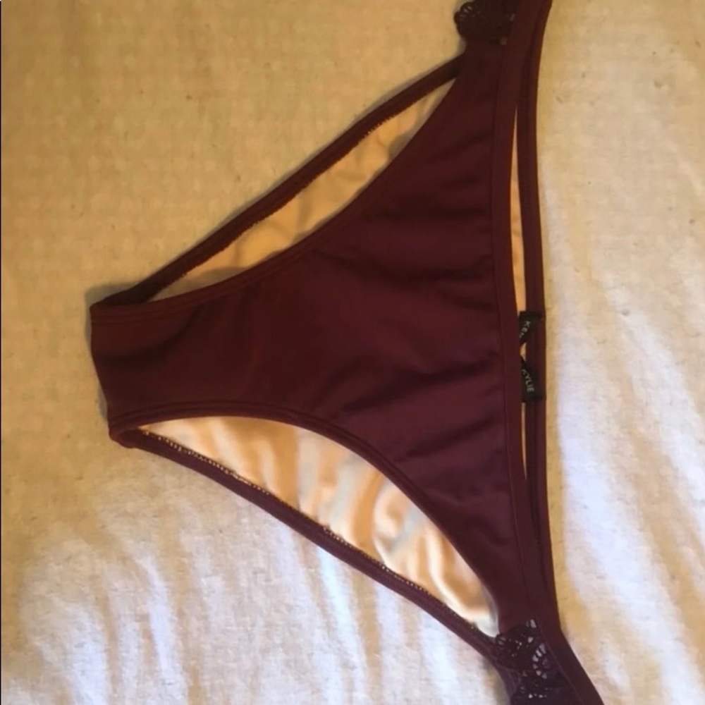 Bikini bottoms